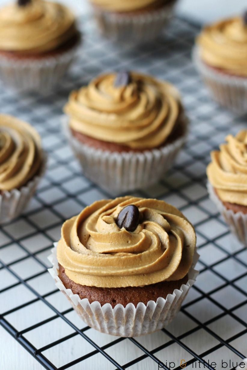 Coffee Cupcakes with Coffee White Chocolate Buttercream