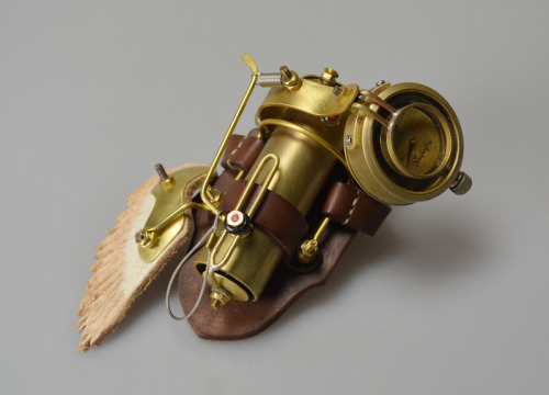 steampunk-and-junk:Suekichi HaruoI think it’s a watch...