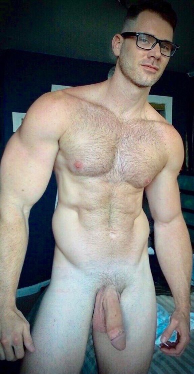 jhnwolf:johnwolfI wanna lick him, just between his knees and...