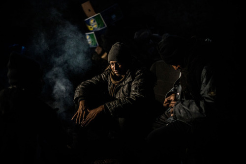 yahoonewsphotos:‘A Serbian Trap’: Freezing conditions in...