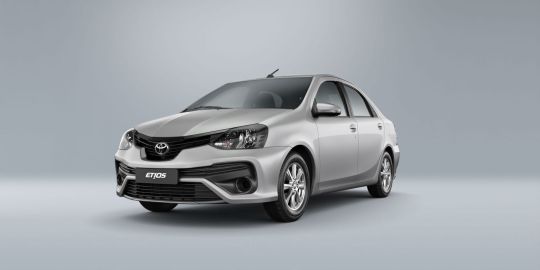 toyota etios 2020 seda sedan dianteira frente Dono pode retirar Etios GNV da concessionária já com o kit instalado ou levá-lo a uma autorizada para fazer o serviço sem perder a garantia.