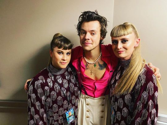 ilovelucius: A little bit of Los Angeles magic last night, celebrating Harry’s new record ✨