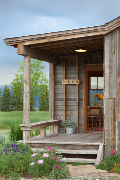 A simple, rustic Porch nestled amongst Montanas beautiful countryside [660 x 990]