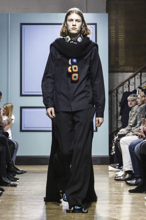 J.W. Anderson JW Anderson fashion menswear runways London menswear London Fashion Week Men’s fw 2017 men fashion male fashion moda uomo