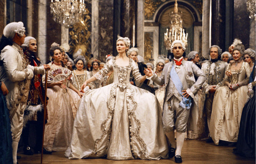 tooyoungtoreign:Marie Antoinette behind the scenes