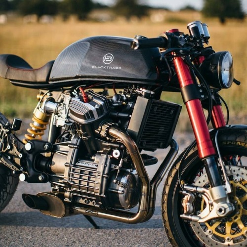 ๐ caferacerpasion.com ๐ Woooo! BT01 Carbon Cafe Racer (Honda CX...