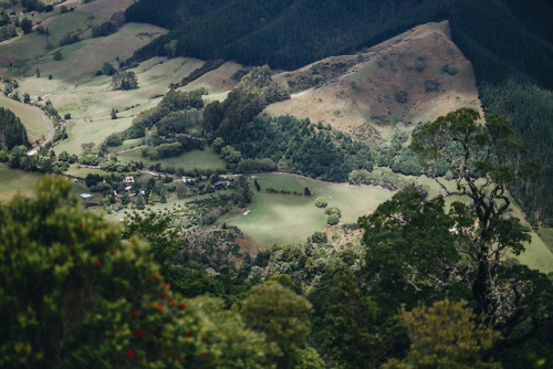 piavalesca:exploring new terrain with my little one in...