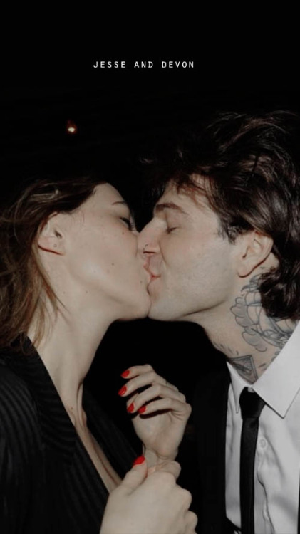 iconstylxs:jesse rutherford and devon carlson...