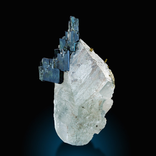 hematitehearts:Augite and QuartzLocality: Söllnkar, Krimmler...