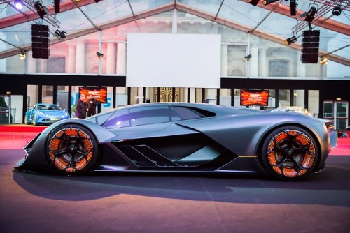 itcars:Lamborghini Terzo Millennio Makes Appearance in...