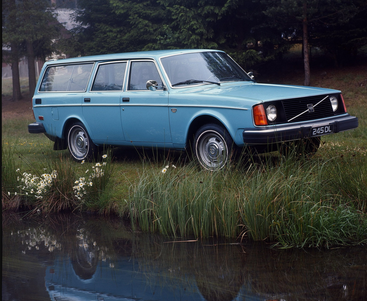 The Long 1970s — VOLVO 245 The Volvo 240 series was in production...