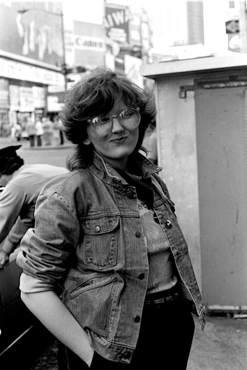 nycnostalgia:Times Square, 80s style.