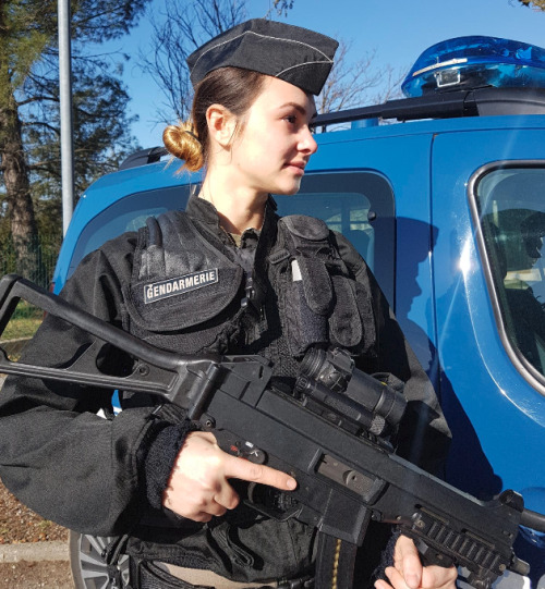 warispos:A French Gendarme, member of a PSIG unit (intervention...