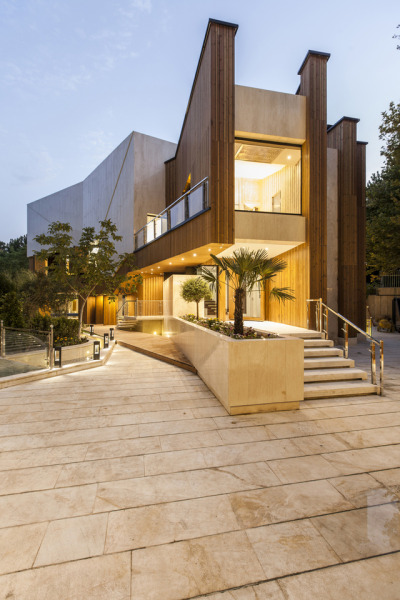 Kooshk House / Sarsayeh Architectural Officeph: Farshid Nasrabadi 