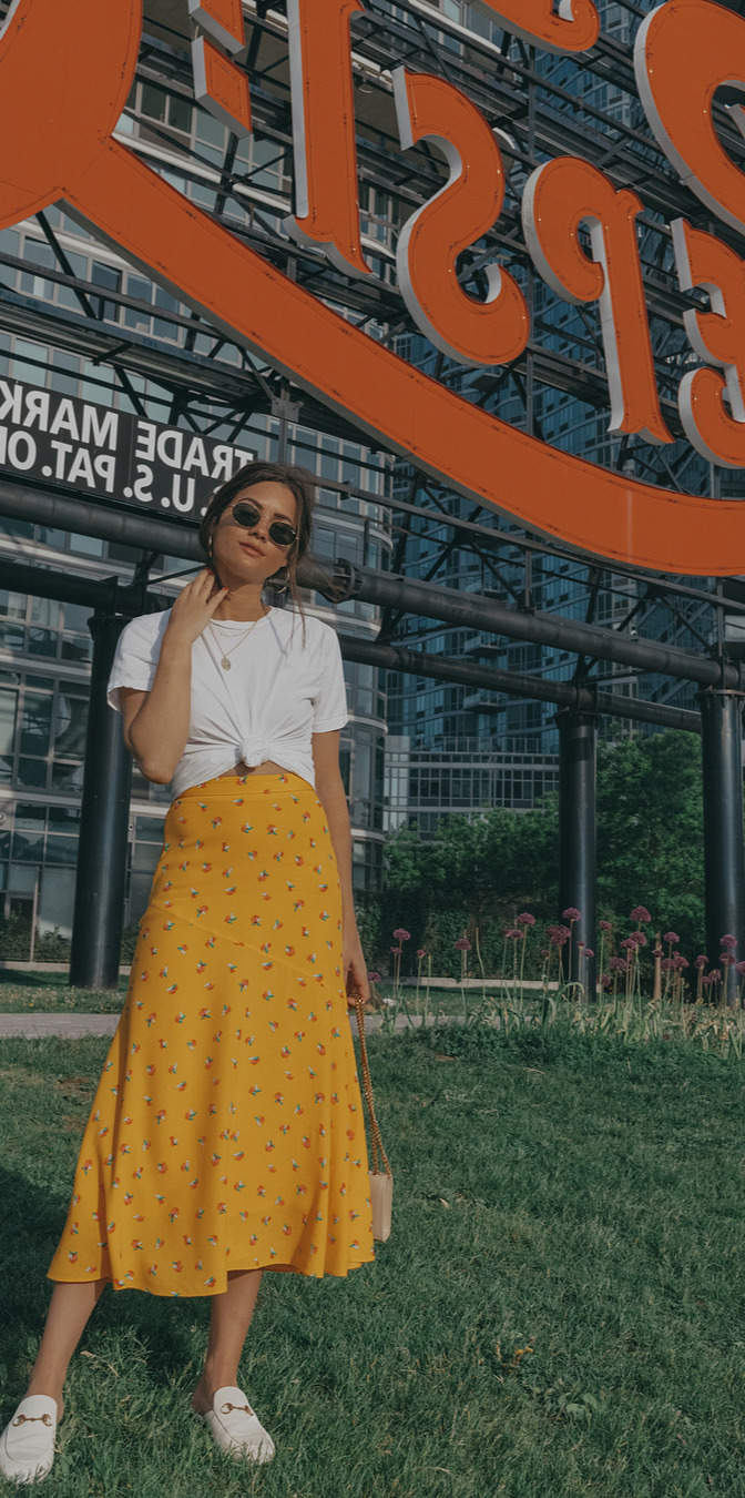 10+ Gorgeous Outfits You Must See - #Beautiful, #Girl, #Shopping, #Fashionblogger, #Perfect andotherstories floral midi skirt 