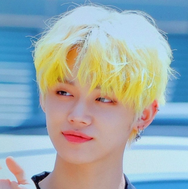 yeonjun yellow hair | Tumblr