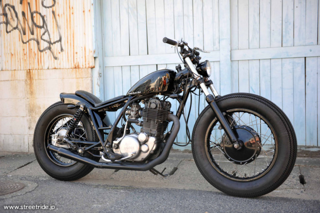 Garage Project Motorcycles : fast-iron: Yamaha SR400 Brat Style