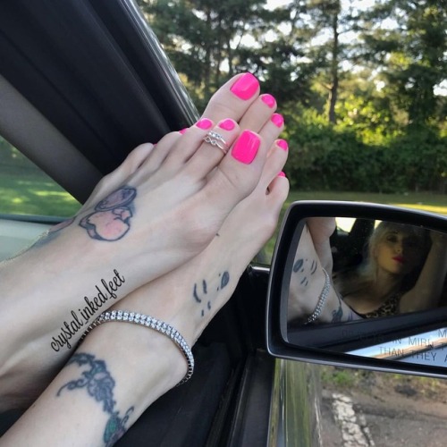 @crystal_inked_feet