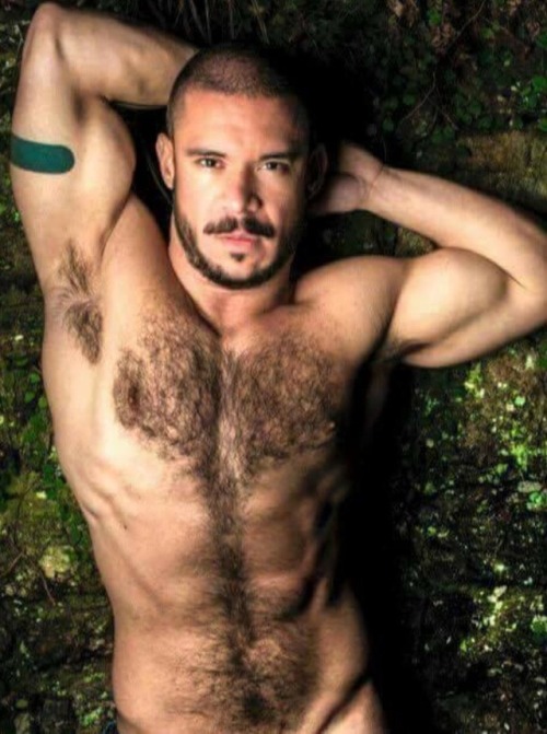 Fur, Tats, Leather and Scruff...