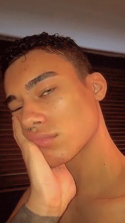 tumblr_oo6514IGuC1vfzwxro2_400.gif
