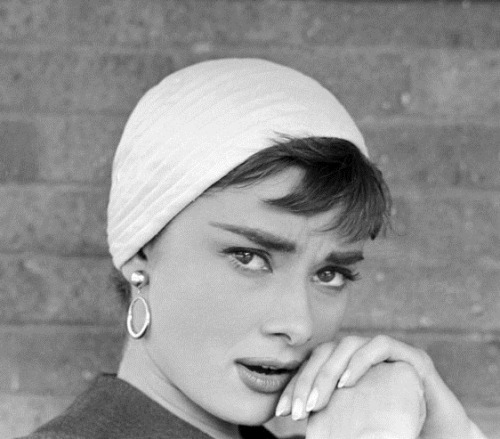 kradhe:USA. New York. Long Island. 1954. Audrey Hepburn during...