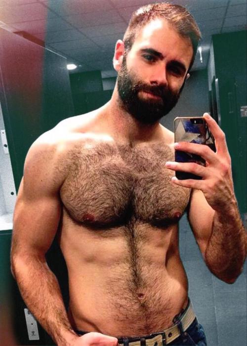 Hot4Hairy(2.0) [53K]