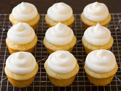 foodffs:Piña Colada CupcakesReally nice recipes. Every...