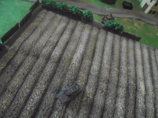 7 Sherman chases, Pz IVH shows up