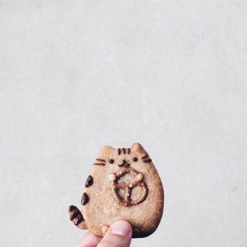 sosuperawesome:Elleventy on InstagramFollow So Super Awesome...