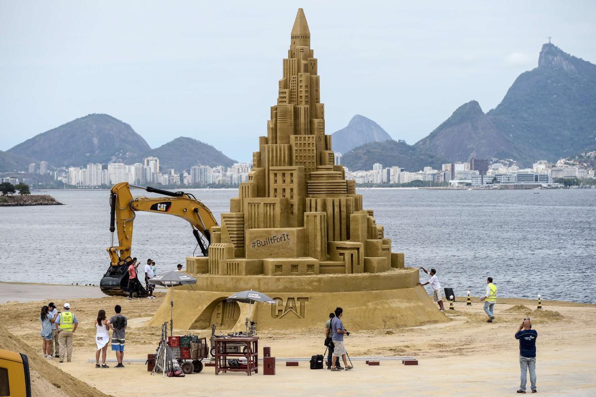costruire castelli di sabbia con l'escavatore Tumblr_nr6qr2O2DF1qzfsnio1_1280