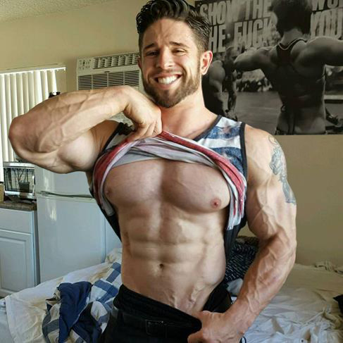 musclerox27:keepemgrowin:“They’re getting huge!”Shirt Rules...