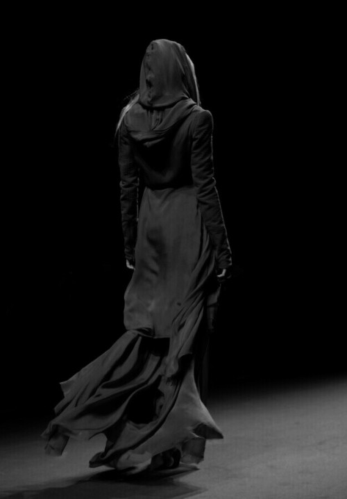 gareth pugh fashion dark fashion dark style dark clothes