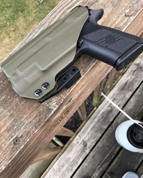 Holster love from @frankcastle_cz75 #ANRdesign...