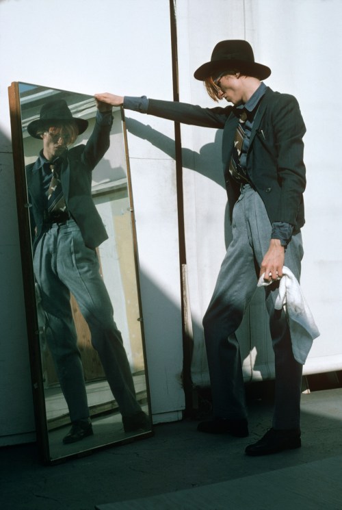 lady-stardust-rv:David & Mirror by Steve...