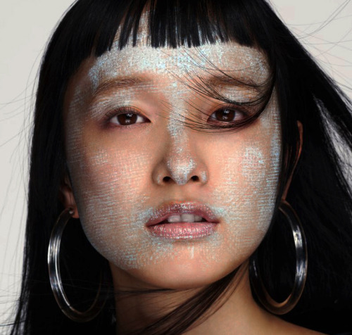 driflloon:between the lines:  yuka mannami for vogue taiwan...