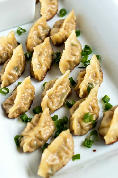 foodffs:AMAZING PORK DUMPLINGSReally nice recipes. Every...