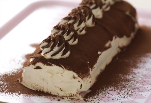 sweetoothgirl:TIRAMISU CAKE ROLL