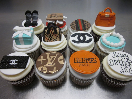 Best designer cupcakes  Louis vuitton cake, Cake decorating