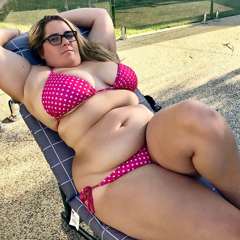Photo by Cellulite & Pawg with the username @Cellulite,  December 24, 2018 at 6:17 PM. The post is about the topic BBW Photos and the text says 'Sexy babe! #bbw #chubby'