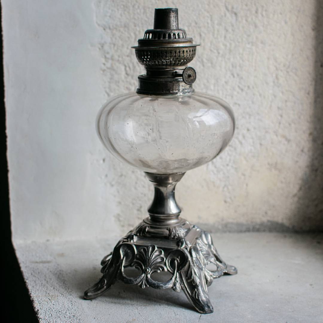 God And Country In Tennessee French Attic Finds Gorgeous Lamp In   Tumblr O3qk23AAkF1qledypo1 1280 