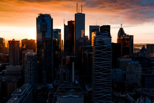 svmplr:Sunrise in Toronto30 Minutes between first and last...