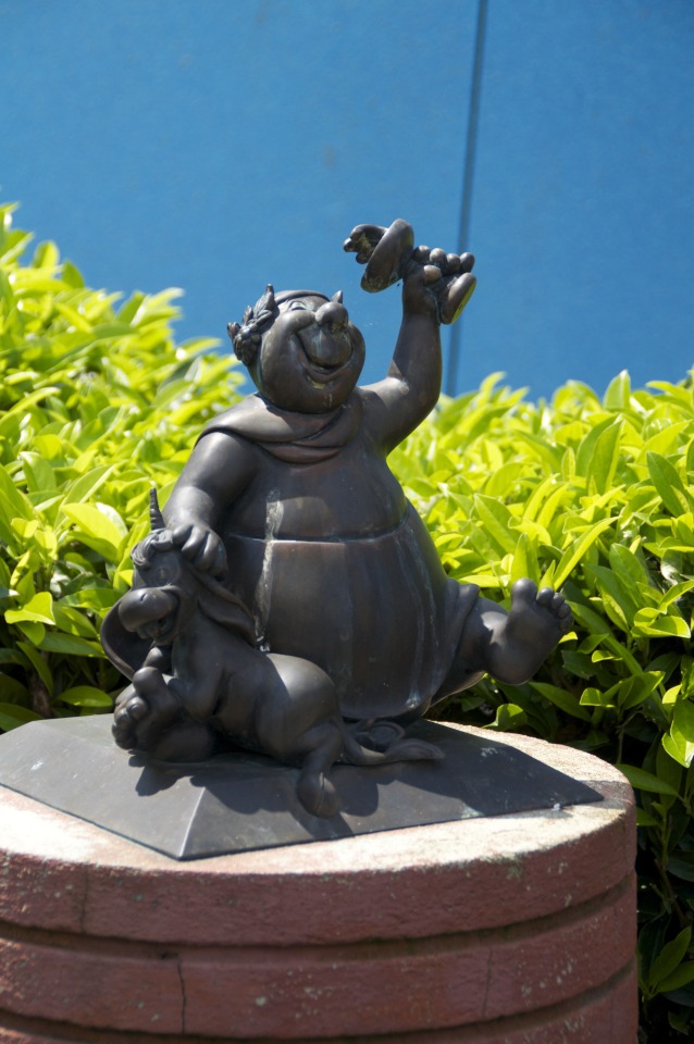 disney collectable statues