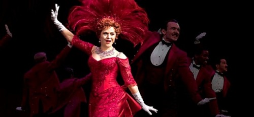 notsohxartless:Bernadette Peters in Hello, Dolly!