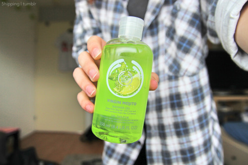 5hipping:Got this from the new body shop collection and it...