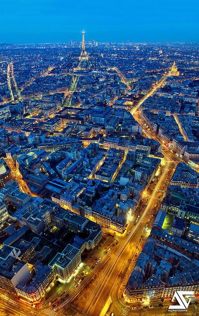 lifeisverybeautiful:Tour Eiffel depuis la Tour Montparnasse,...