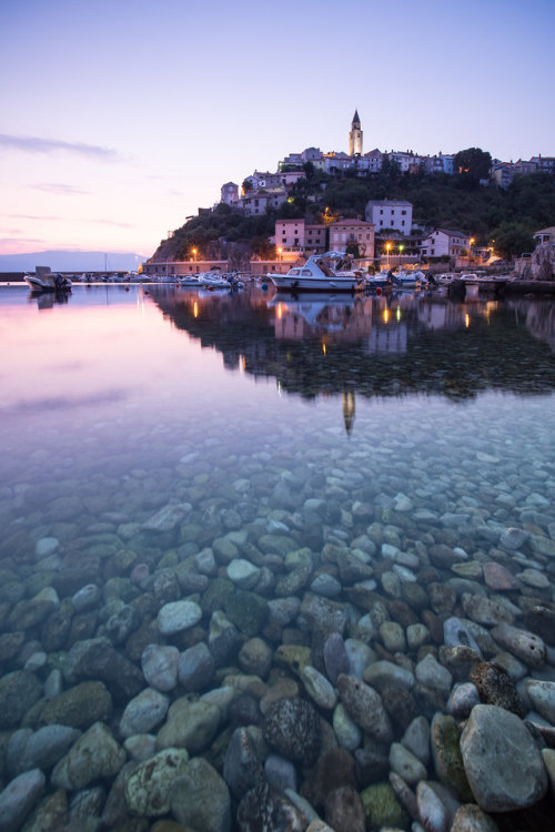 visitheworld:Vrbnik sunrise / Croatia (by roger janssen).