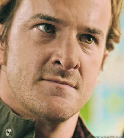 040/∞ Gabriel Stills