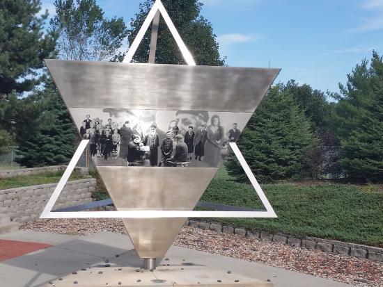 Tombstone Tourism — Wyuka Cemetery, Lincoln, Nebraska