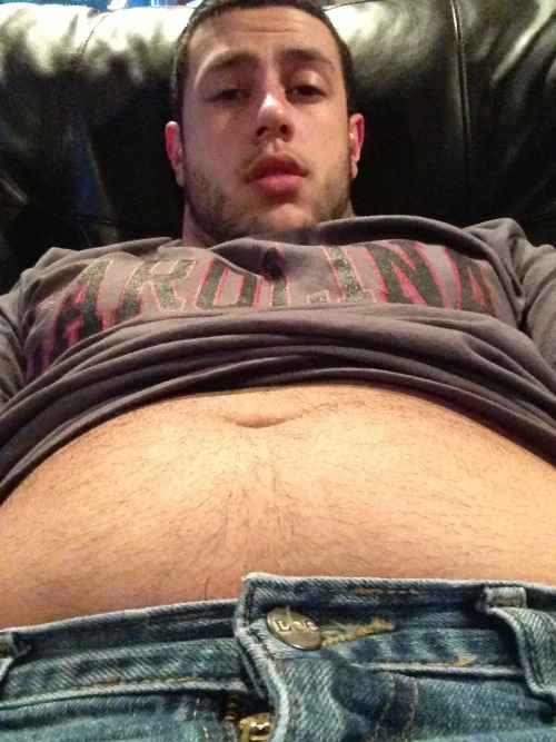 hunky-to-chunky:sexy-men-with-bellies-or-not:Probably the. 