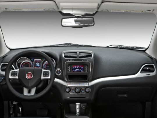 fiat freemont interior